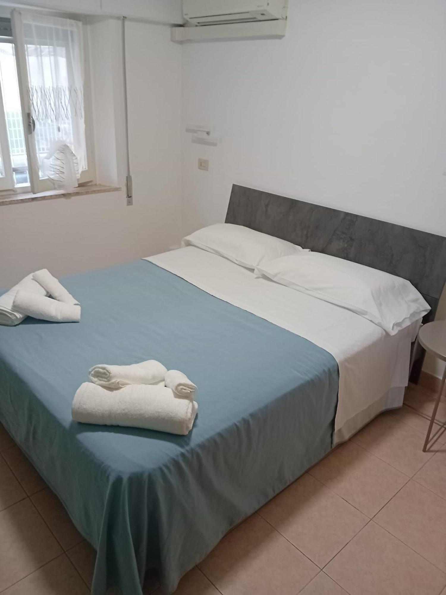 Hotel Annalisa Риччоне Экстерьер фото